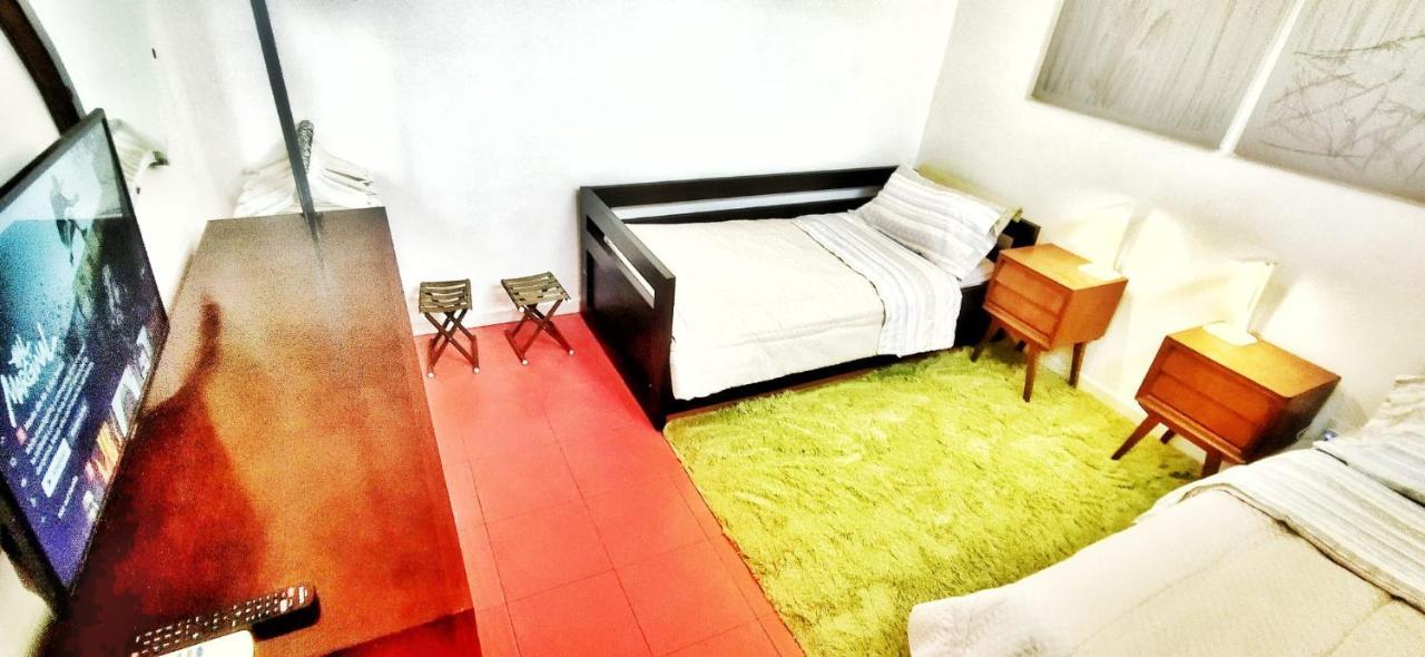 Вилла House With Large Terrace, Jacuzzi And Gated Parking For One Car Монтевидео Экстерьер фото